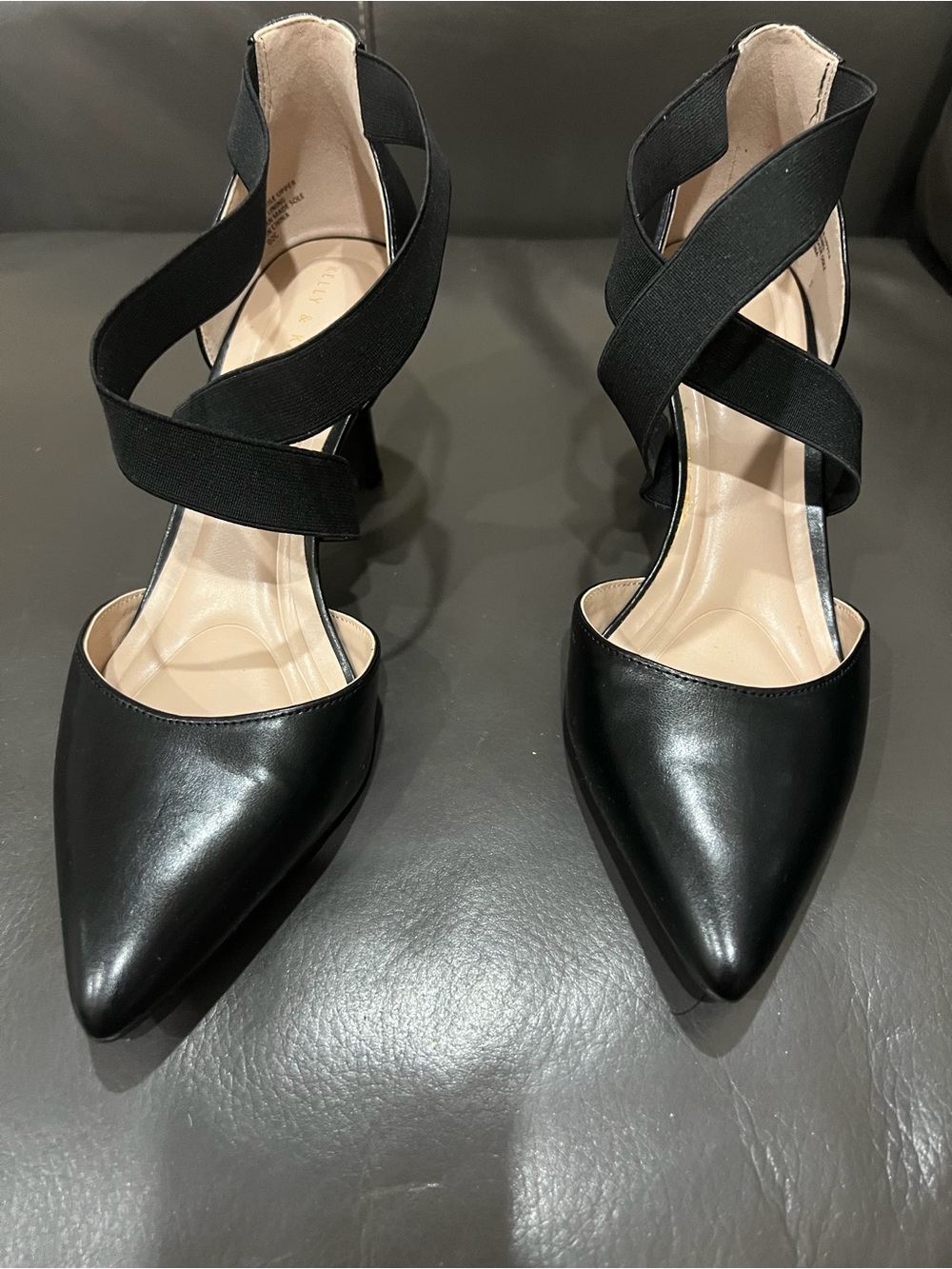 Kelly and Kate black size 9 M women's pump